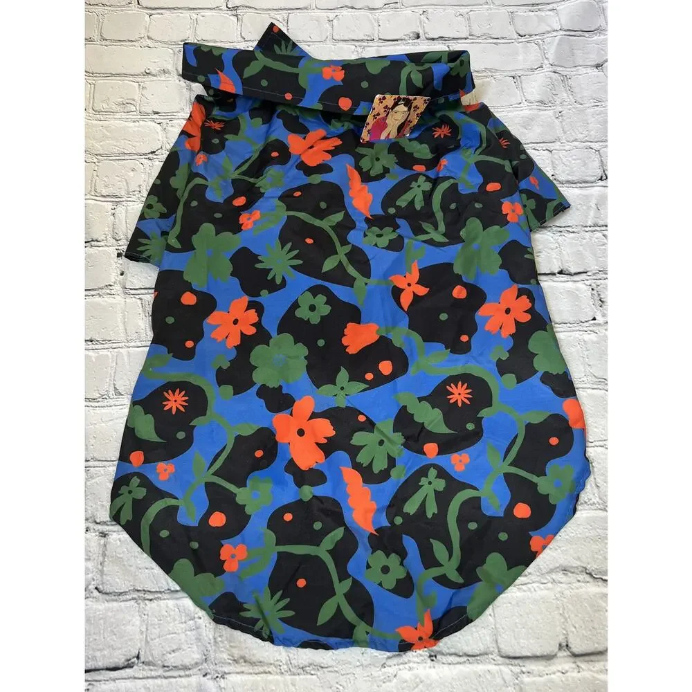Dog Shirt Latino Heritage Month Vine Floral Hawaiian Print Top Size Large  NWT